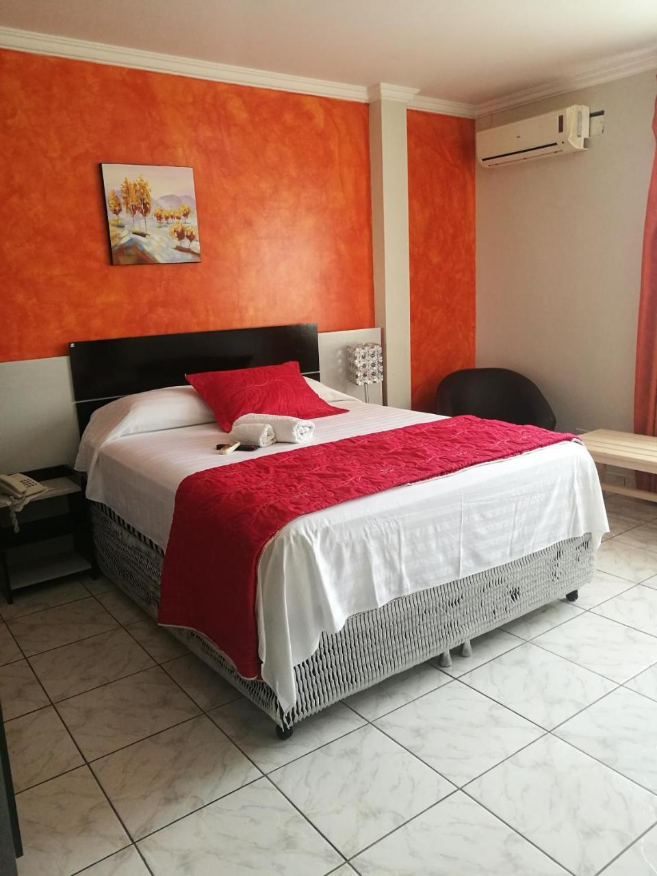 Dorado Hotel Cobija Extérieur photo